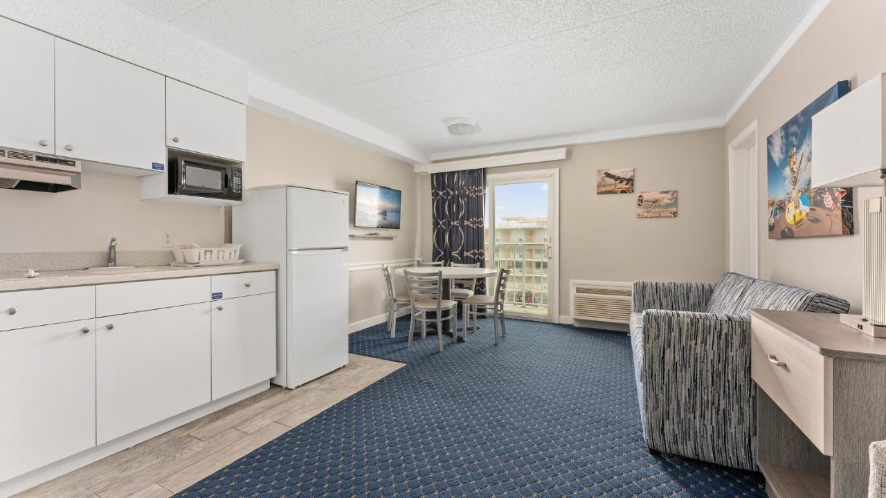 Adventurer Oceanfront Hotel Wildwood Crest
